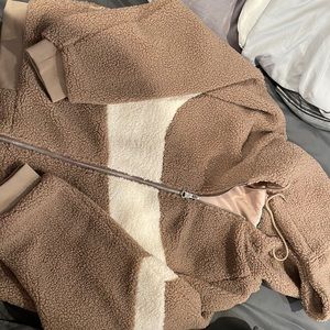 Sherpa light jacket color block